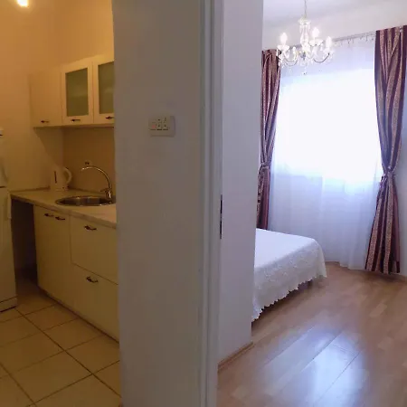Apartamento In 6938